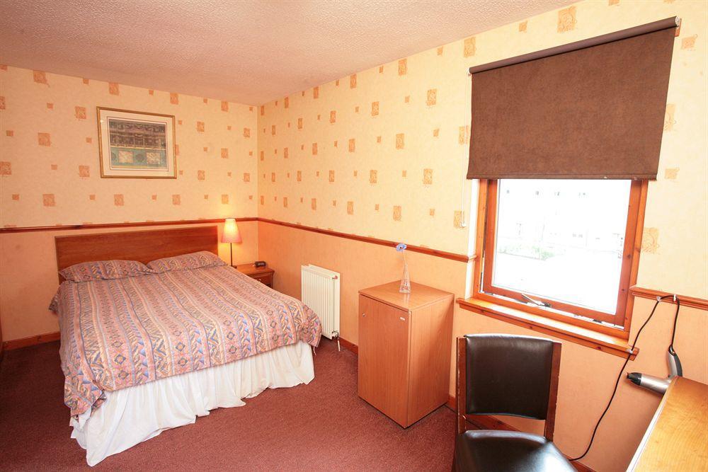 Livingston Lodge Hotel Отель Ливингстон